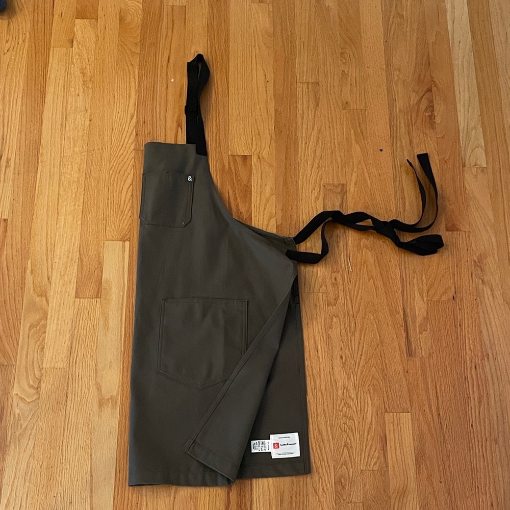hedley & bennett apron gray green